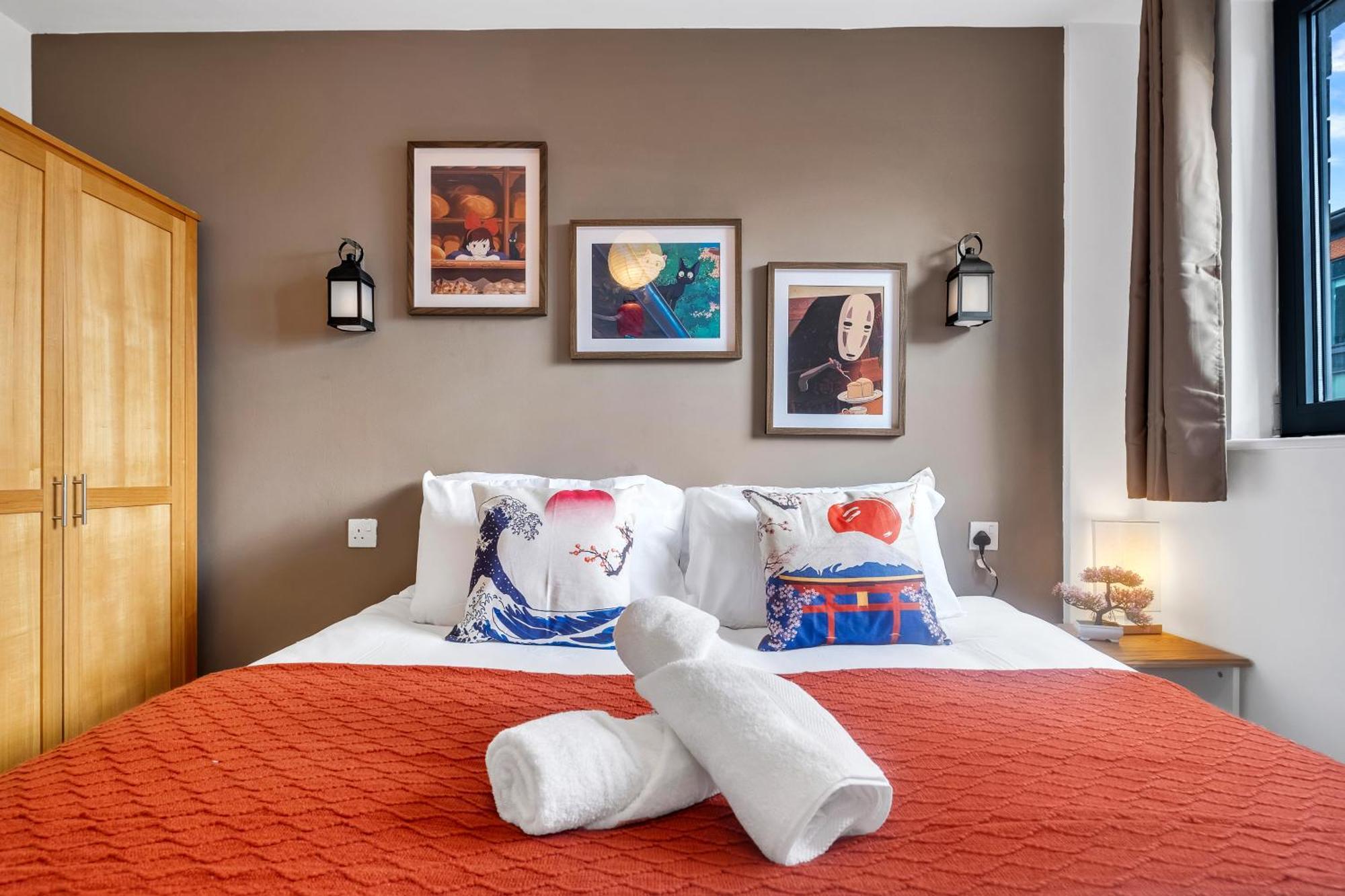 Anime Suite - Central And Free Parking With Netflix Бирмингем Экстерьер фото