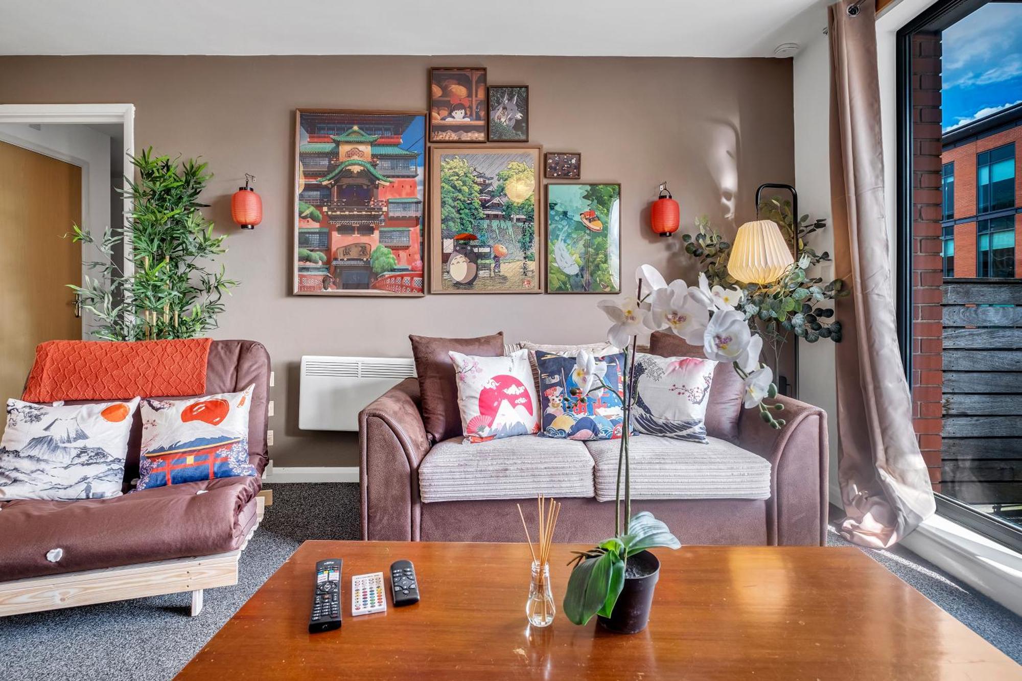 Anime Suite - Central And Free Parking With Netflix Бирмингем Экстерьер фото